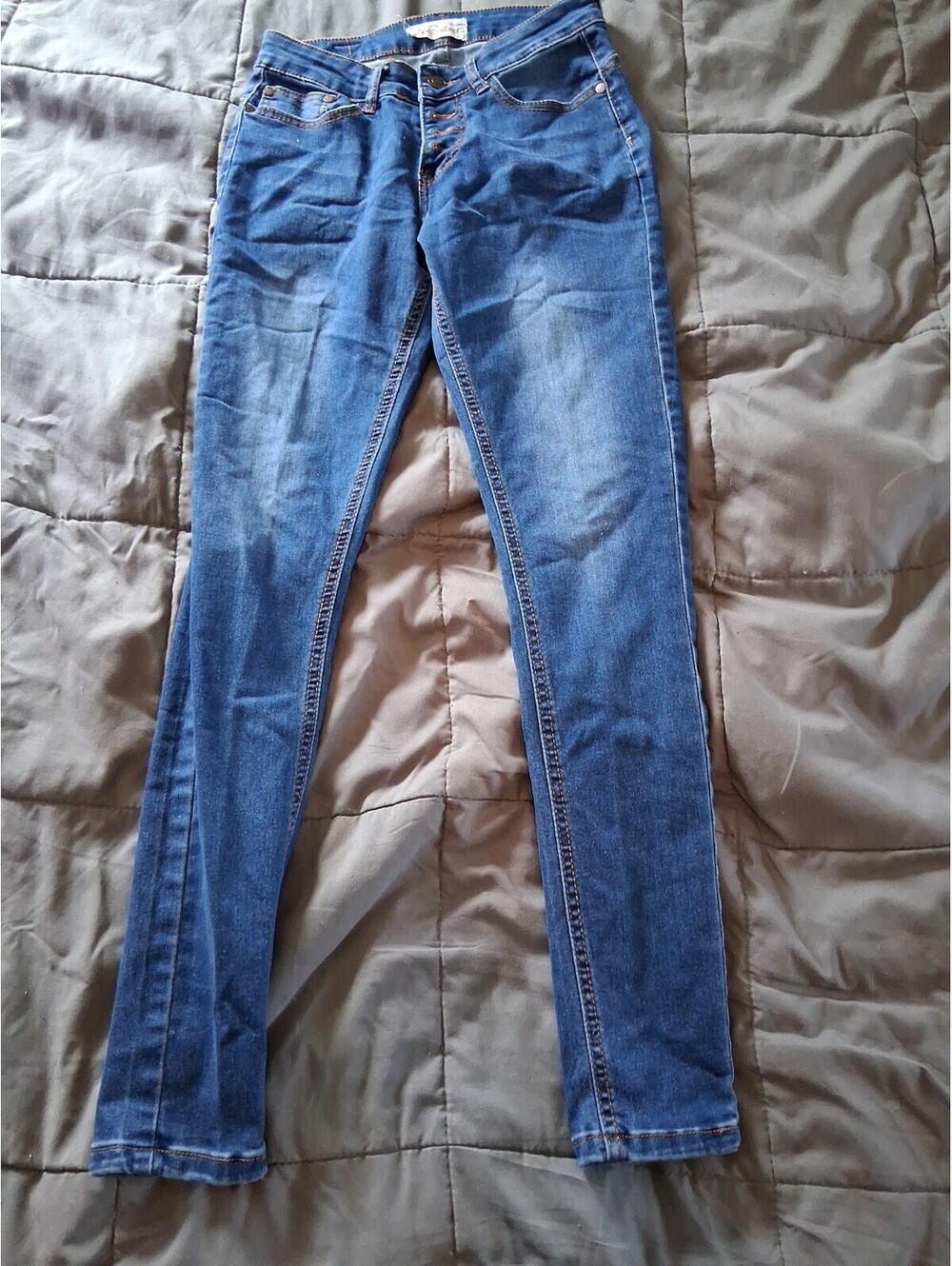 RED BOTTOMS Jeans Button Fly Skinny Blue Stretch Denim Women’s 3/26 C2